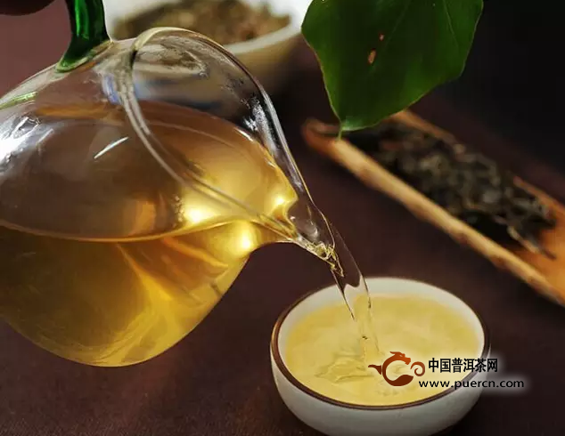 【茶人說茶】究竟什么年份的普洱茶最好喝？